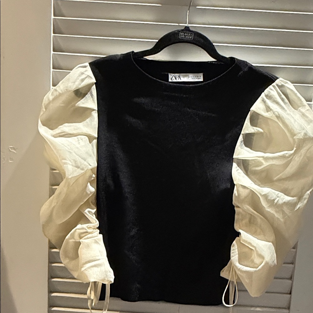 Zara Black and Cream Statement Sleeve Blouse